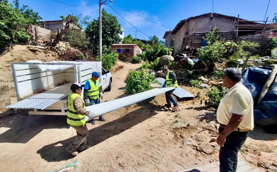 Continúa Soapa dando apoyo a familias damnificadas por el huracán Erick