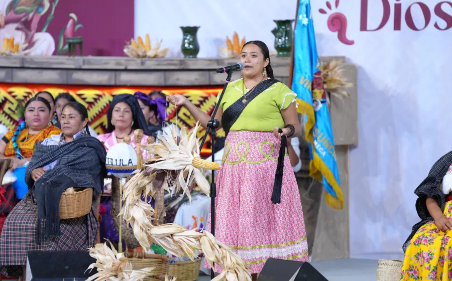 Identidad y tradición: Jesica Griselda representa con orgullo a Xoxocotlán