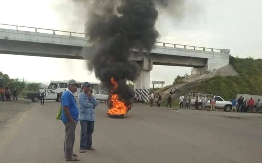 Llama Sego a habitantes de San Dionisio del Mar al diálogo y retirar bloqueo carretero