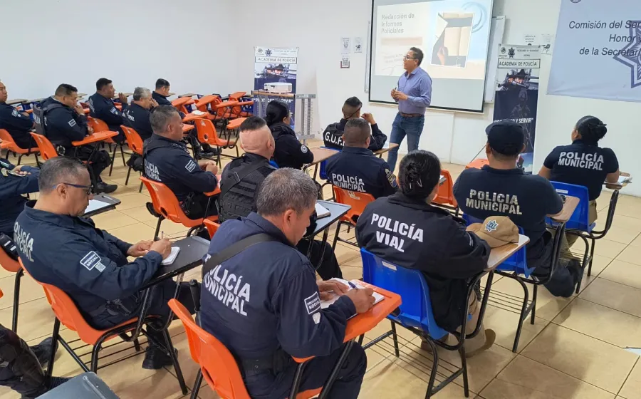 Capacitan a personal de la Secretaría de Seguridad Vecinal en “Redacción de Informes Policiales"