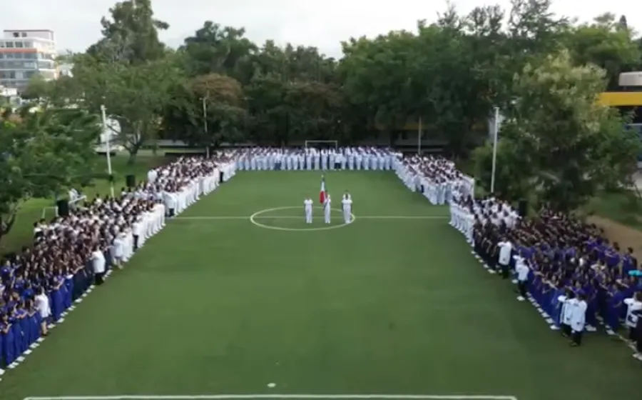 Da la UABJO la bienvenida a la nueva generación de la Facultad de Odontología.