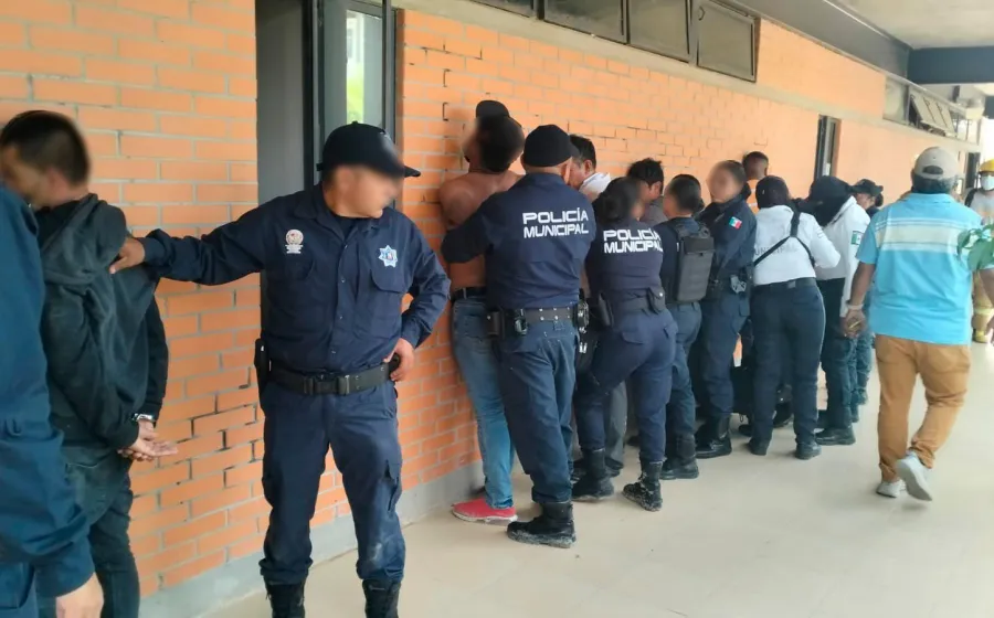 Detiene a siete  luego de impedir el probable despojo de un inmueble en el centro de Huajuapan