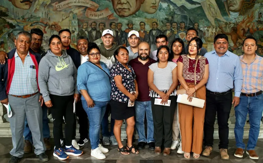 Candidatas y candidatos de San Pedro Ixtlahuaca firman Acuerdo de Civilidad para una jornada electoral en paz  * La Secretaría de Gobierno y autoridades de seguridad acompañarán el proceso para garantizar que la ciudadanía ejerza su voto con libertad y tranquilidad  Oaxaca de Juárez, Oax.– En un ejercicio de diálogo y compromiso con la democracia, las candidatas y los candidatos de San Pedro Ixtlahuaca firmaron este sábado el Acuerdo de Civilidad y Seguridad, con el que se comprometieron a que la jornada el