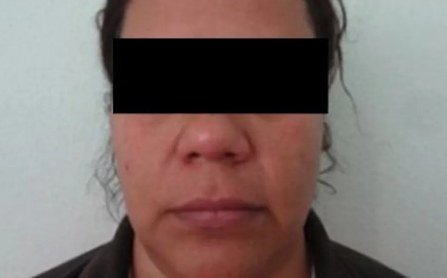 Le dan 40 años de prisión por homicidio de su hija adolescente