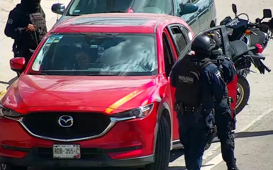 Asegura Policía Estatal vehículo con reporte de robo en Santa Rosa Panzacola