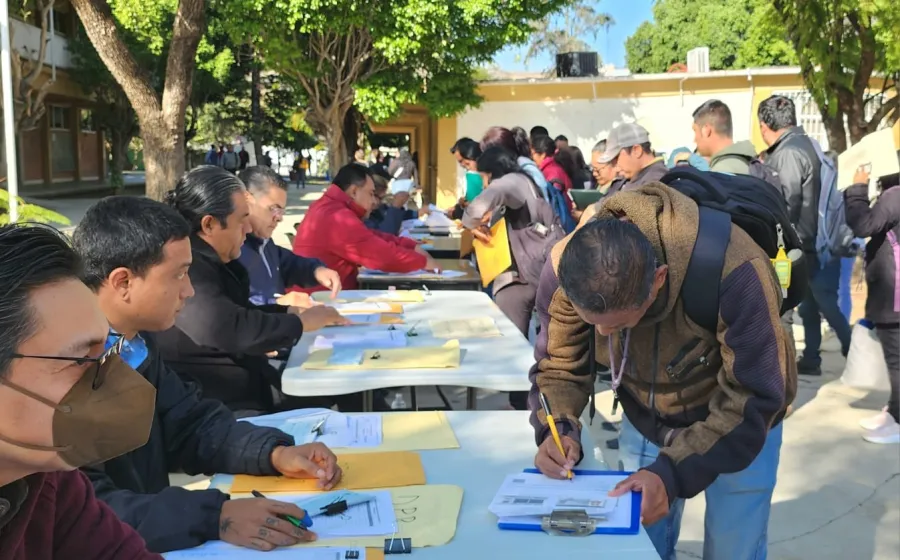 Paga IEEPO incentivos Redes-SEP a 3 mil 18 docentes de Oaxaca