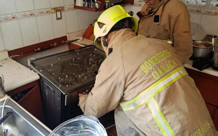 Atienden fuga de gas en domicilio de la colonia Reforma
