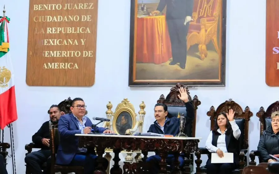 Cabildo de Oaxaca de Juárez analiza ordenamiento de comercios en zonas limítrofes