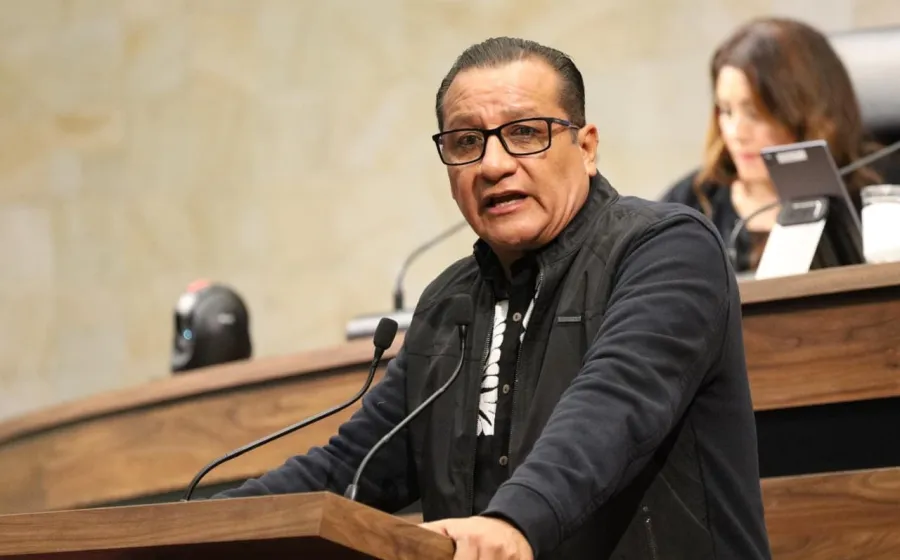 Impulsan iniciativa para establecer el uso indebido de recursos por parte de comités escolares como agravante en el delito de abuso de confianza