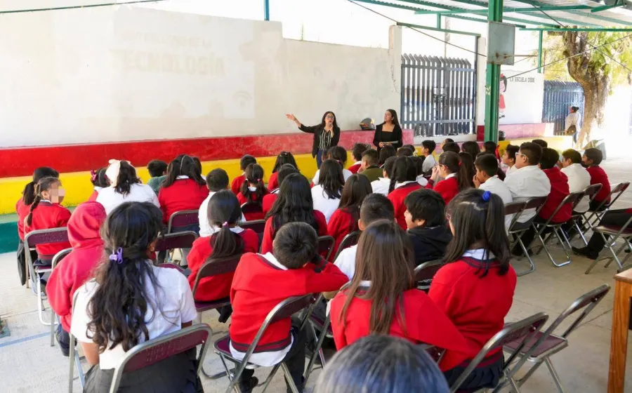 El DIF Municipal de Oaxaca de Juárez promueve los derechos de la niñez en escuelas de la capital