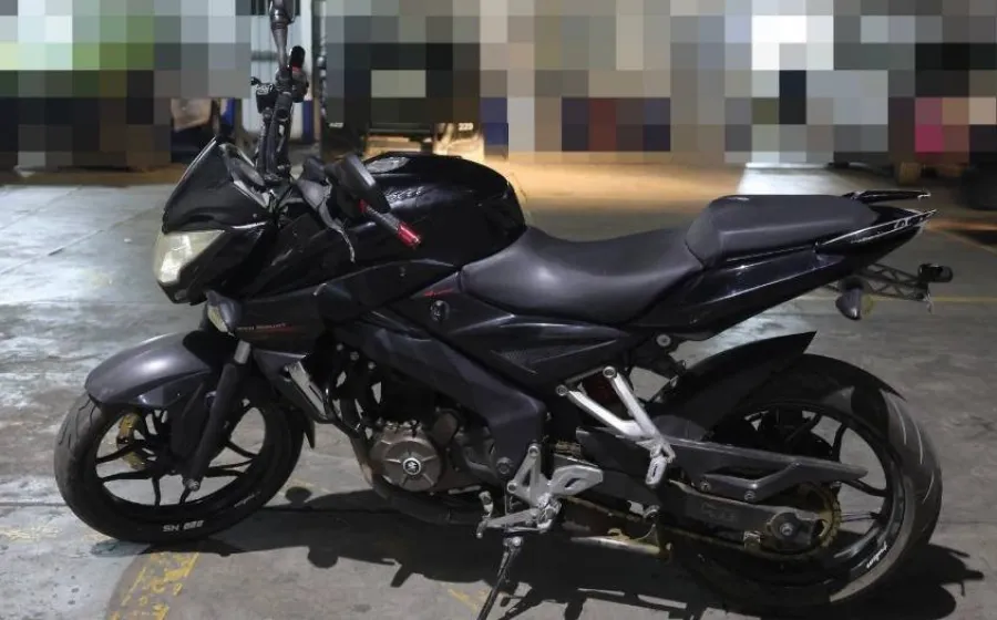 Policía Municipal asegura motocicleta con reporte de robo activo y detiene a conductor