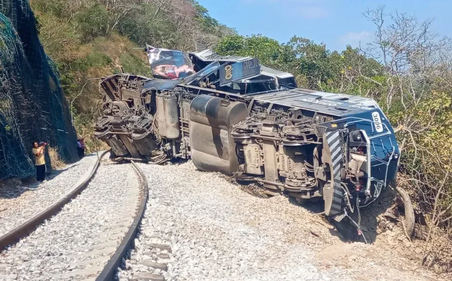 Suspenden corridas y servicios de manera indefinida tres rutas del Tren Interoceánico en Coatzacoalcos