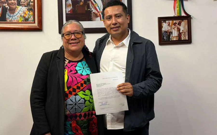 Emmanuel Navarro Jara deja la dirigencia de Morena Oaxaca 