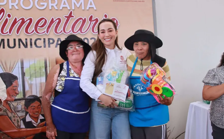 ¡Más de 300 familias beneficiadas por el DIF de Santa Lucía del Camino!