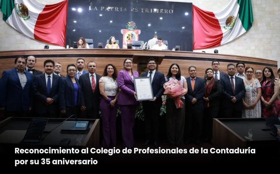 Entrega Poder Legislativo reconocimiento al Colegio de Profesionales de la Contaduría por su 35 aniversario