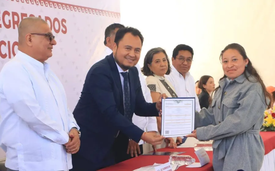 Entrega IEEPO títulos a 405 egresadas y egresados de la UPN; se inaugura domo en la Unidad 201