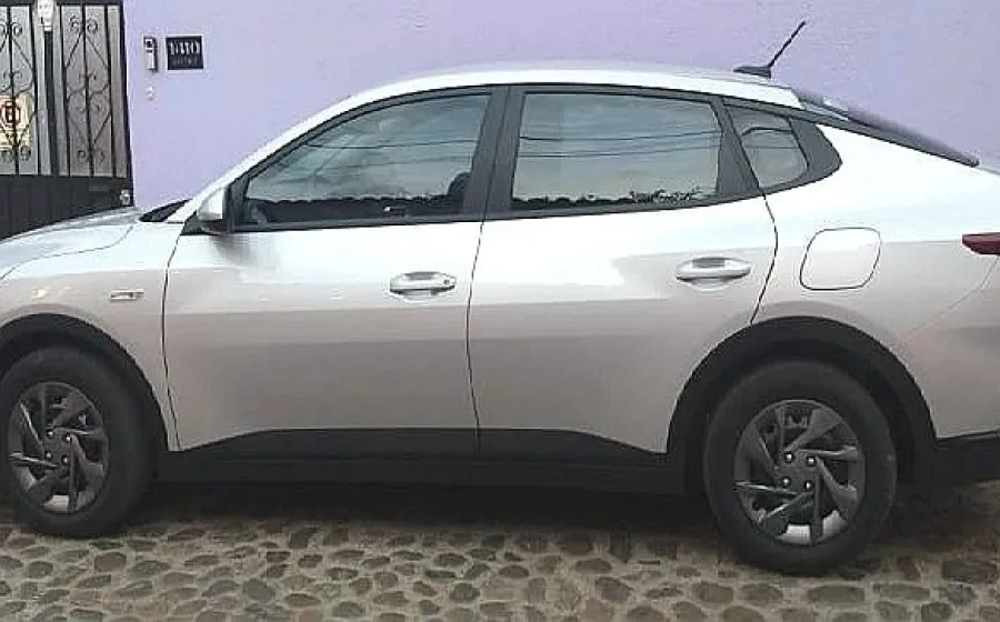 Recupera Policía Municipal vehículo reportado como robado en la colonia La Cascada