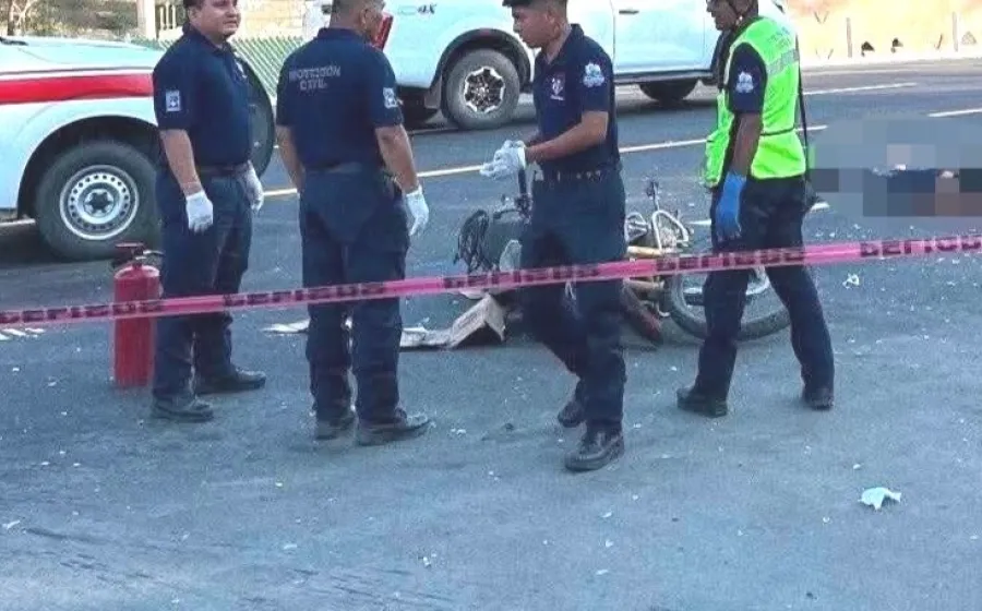 Fallece motociclista sobre la federal 200, tramo Huatulco-Pochutla