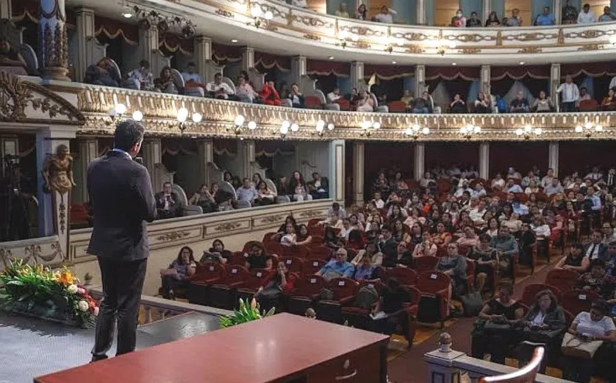 DE PARADOJAS Y UTOPÍAS / Código Civil y Familiar: Sin demoras / RAÚL NATHÁN PÉREZ