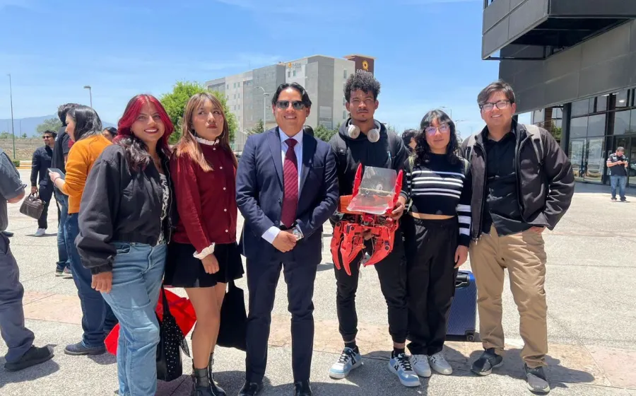 Club de Robótica de la FASBIT-UABJO refrendan reconocimiento en Campeonato Mexicano 2026