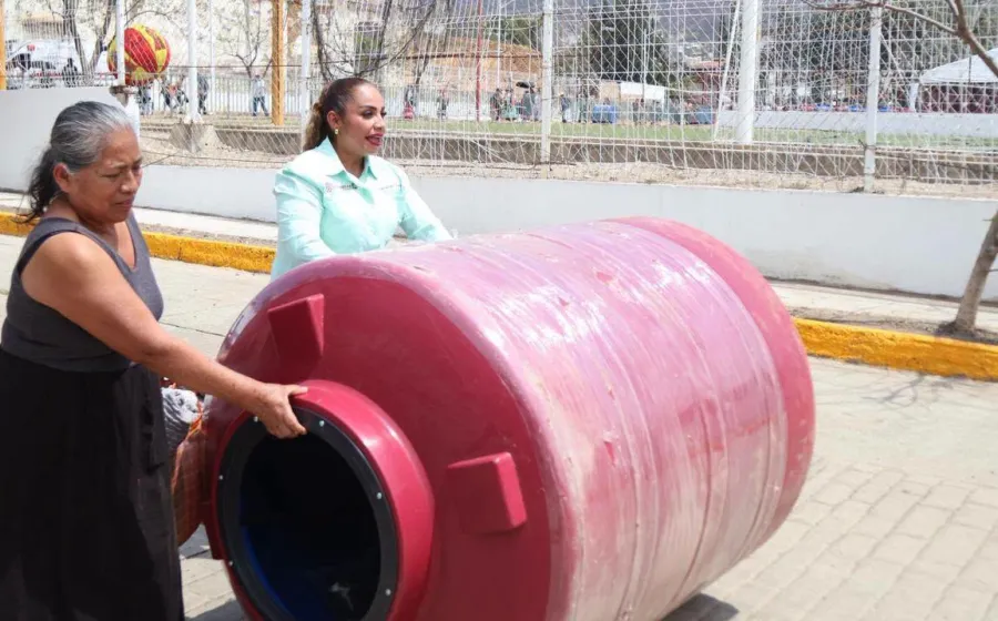 Vilma Cortés y Salomón Jara trabajan por garantizar el derecho al agua en  Oaxaca