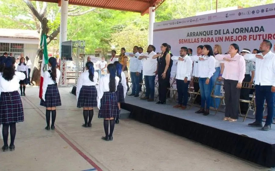 En Juchitán inicia jornada "Semillas para un mejor futuro"