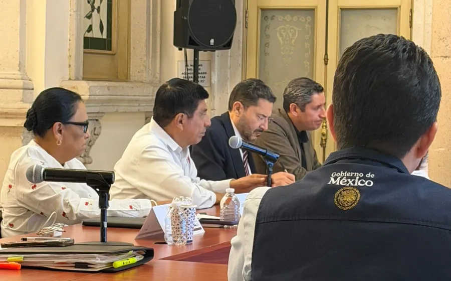 Gobierno de Oaxaca y Sección 22 alcanzan acuerdos en mesa de negociación