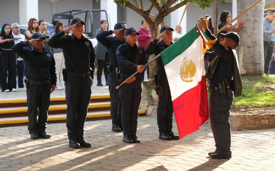 Encabeza Nancy Benítez acto cívico por el 164 aniversario de la Batalla de Puebla