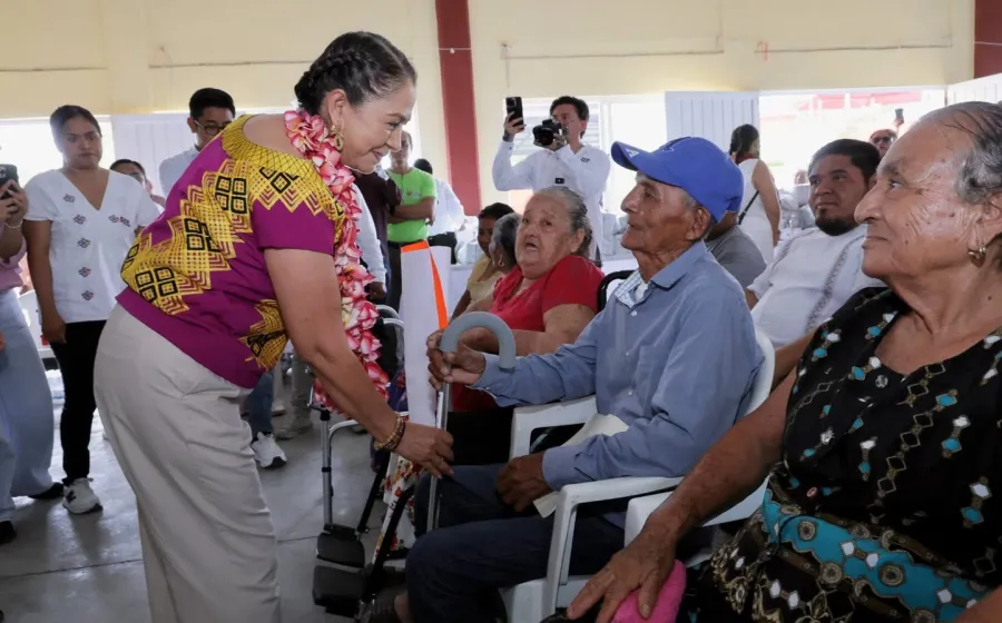 DIF Oaxaca entrega apoyos a grupos prioritarios en Santiago Ixtaltepec