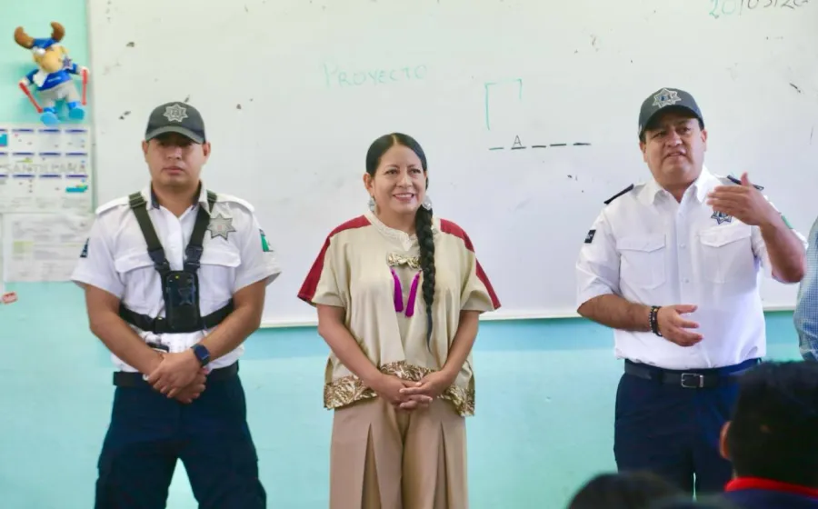 Promueven prevención y autocuidado en escuela de Xoxocotlán