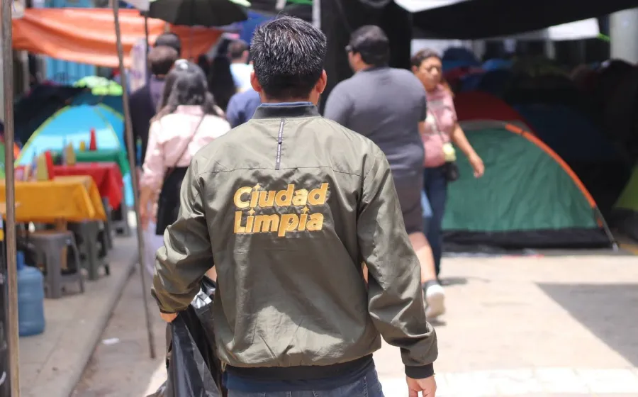 Refuerzan trabajos de limpia en el Centro Histórico