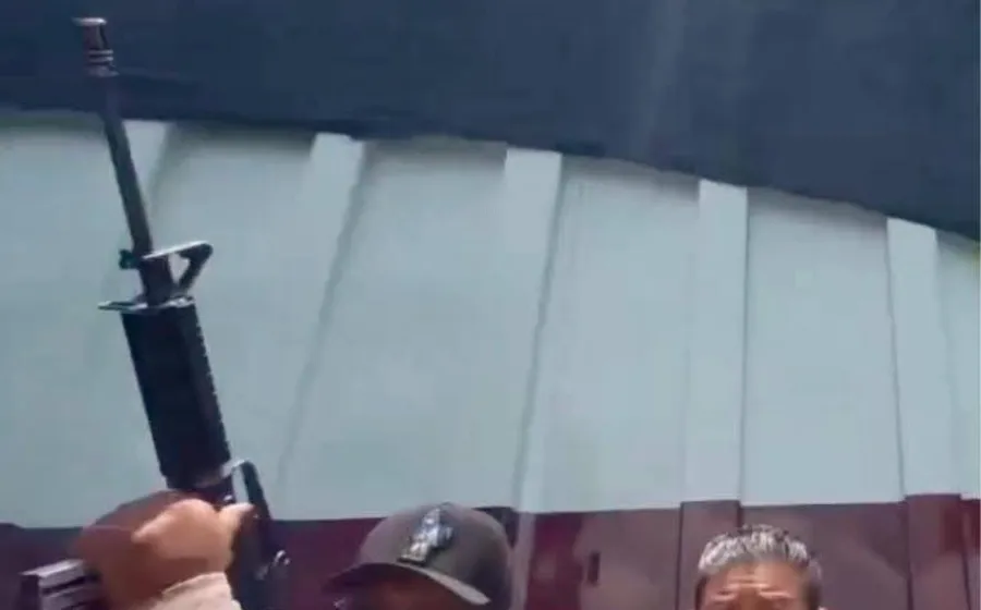 Inicia FGEO investigación por detonaciones de arma de fuego durante manifestaciones en la Villa de Mitla