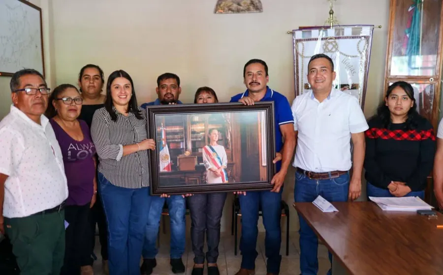 Senador Nino Morales recorre comunidades de la Mixteca oaxaqueña