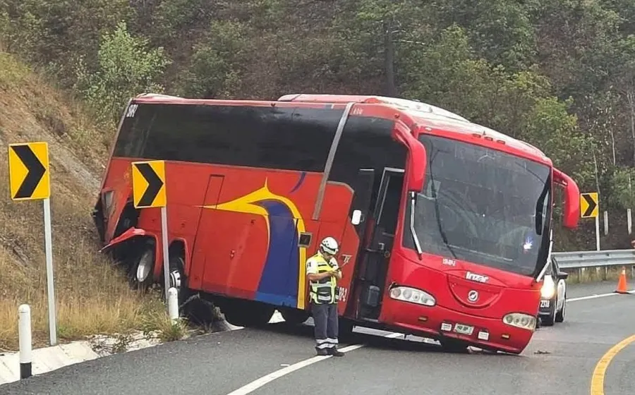 Se accidentan universitarios de la UABJO 