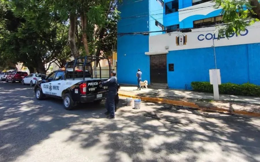 Atiende Dirección de Movilidad reportes ciudadanos y retira objetos en vía pública