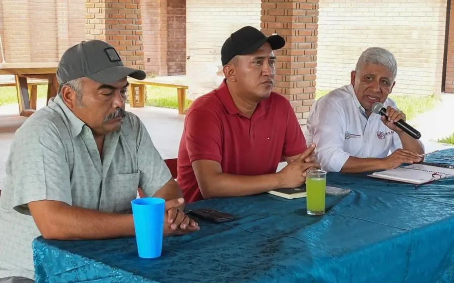 Se reúne Nino Morales con productores de sorgo en el Istmo 