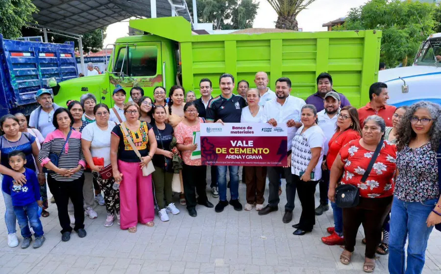 Impulsa Ray Chagoya obras comunitarias con entrega del Banco de Materiales