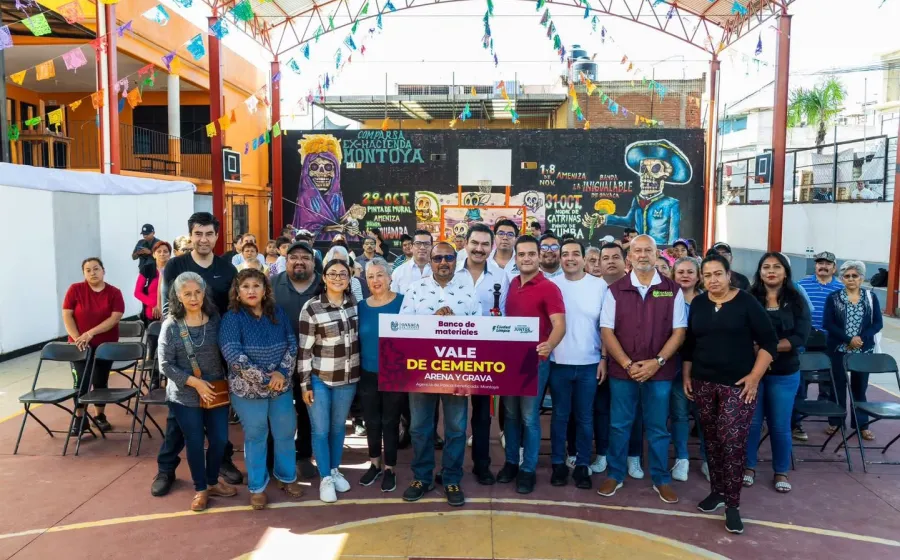 Ray Chagoya entrega Banco de Materiales en las Agencias de Montoya y Dolores para impulsar obras comunitarias