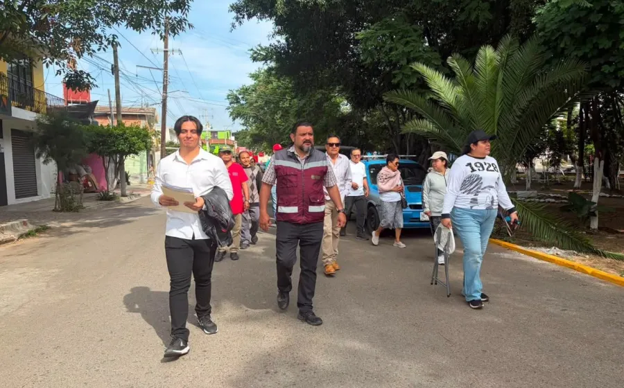 Atiende Gobierno de Oaxaca de Juárez a vecinas y vecinos de la colonia José Vasconcelos