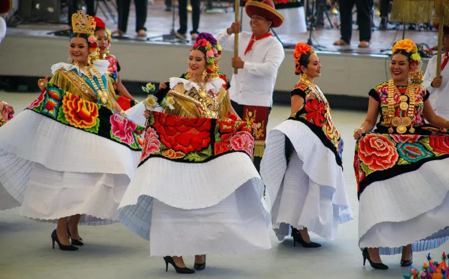 ¡Viva la Guelaguetza!, cautiva Primer Lunes del Cerro 2026 el corazón de más de 11 mil asistentes