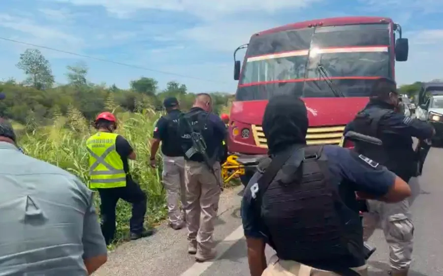 Investiga Fiscalía de Oaxaca agresión a autobús en Juchitán; Gabinete de Seguridad despliega operativo conjunto en la zona