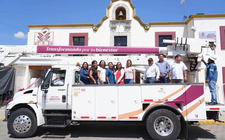 Fortalece Xoxocotlán los servicios municipales con nueva grúa