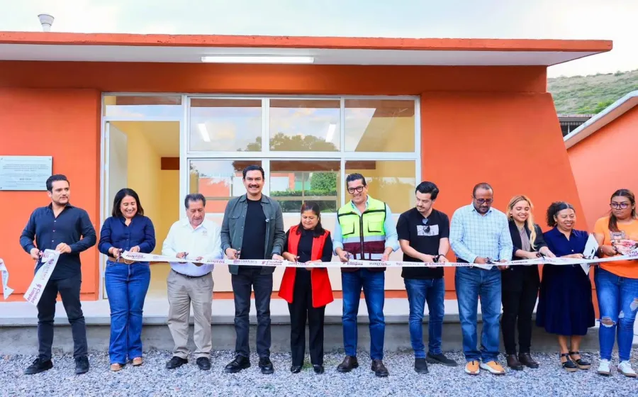 Gobierno de Ray Chagoya entrega nueva biblioteca en la Escuela Primaria Antequera