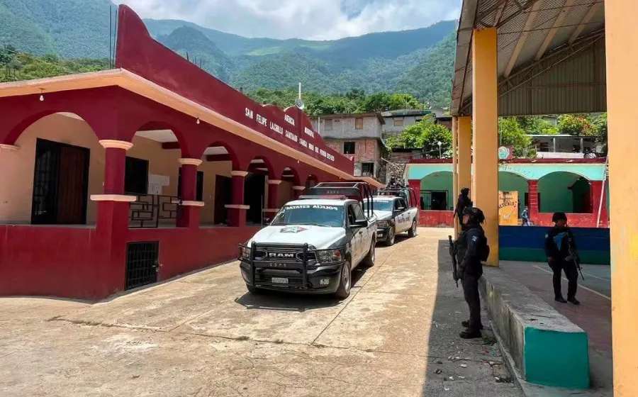 Secretaría de Gobierno coordina acciones institucionales para garantizar una jornada electoral en paz en Santiago Xanica