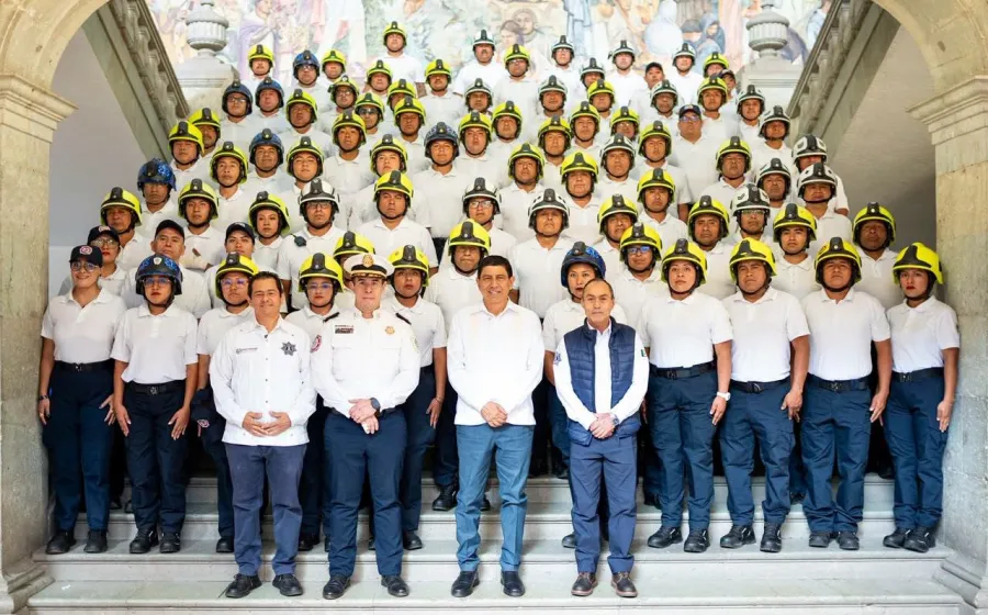Reconoce Gobierno de Oaxaca 72 años de servicio del Heroico Cuerpo de Bomberos