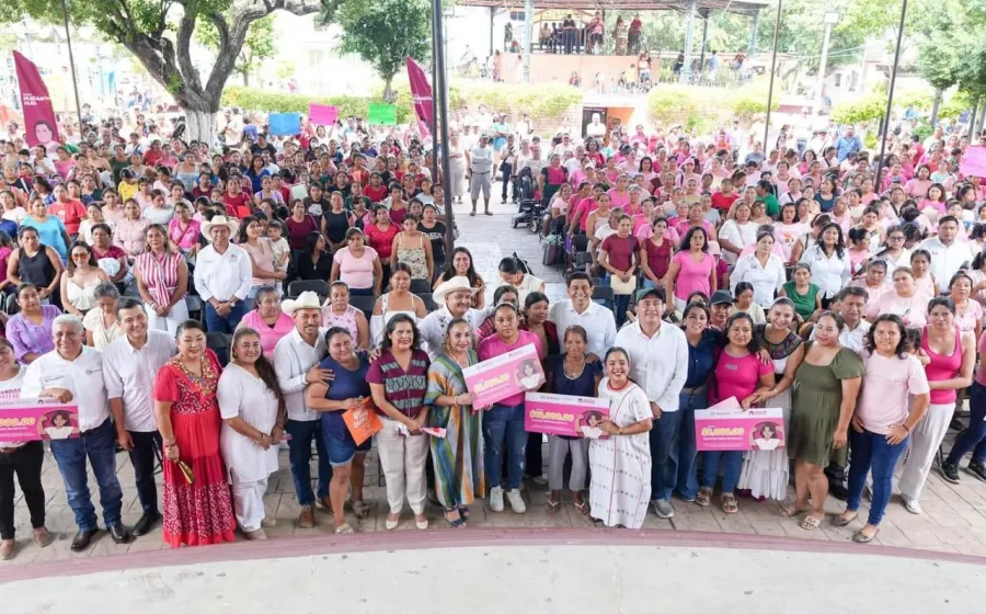 Acompaña #NinoMorales a  Jara en gira de trabajo por la Costa para entregar apoyos a familias oaxaqueñas*