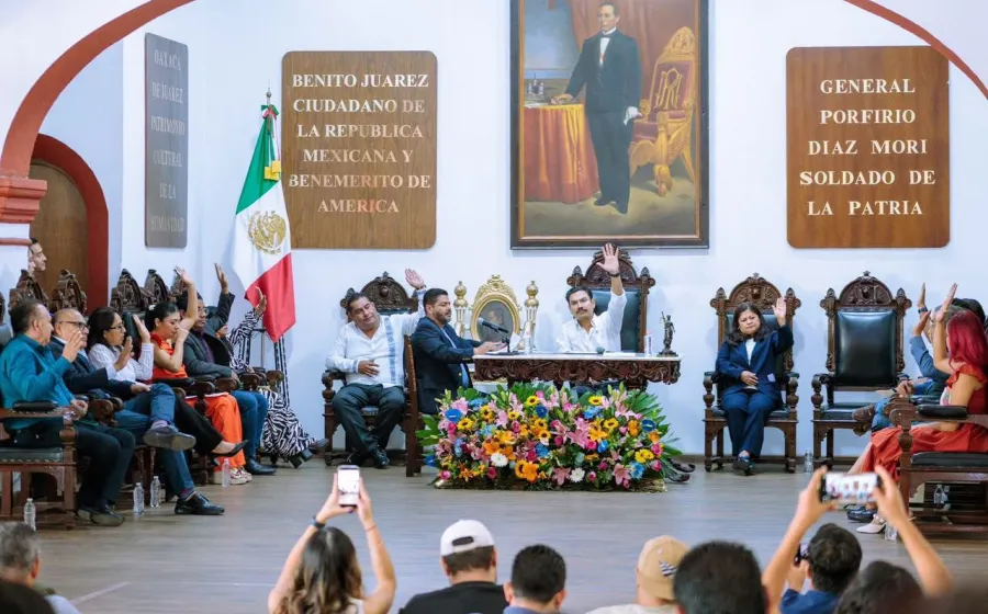 Ray Chagoya informa medidas de seguridad y supervisión permanente en obra privada Parque Oaxaca