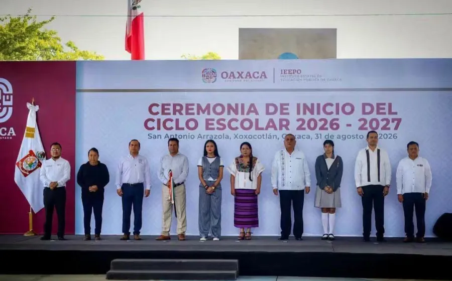 Inician ciclo escolar 812 mil 900 estudiantes en 12 mil 40 escuelas de educación básica en Oaxaca 