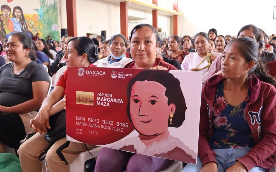 Entregan 919 Tarjetas Margarita Maza y 216 Tandas Mujer Primavera en Miahuatlán