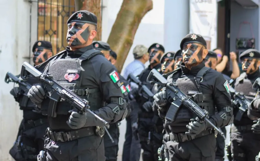 Oaxaca de Juárez participa en el Desfile Cívico-Militar